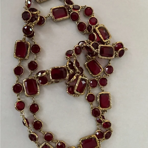 CHANEL vintage 1981 Chicklet necklace RED - Picture 2 of 13
